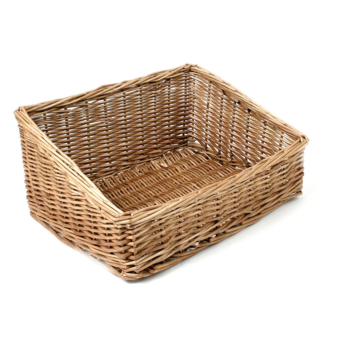 Rektangulär brödkorg i rotting med måtten 44x35cm