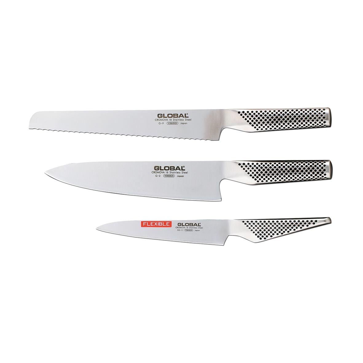 Set med tre knivar från Global G-9211, olika storlekar, med metallhandtag och skarpa blad