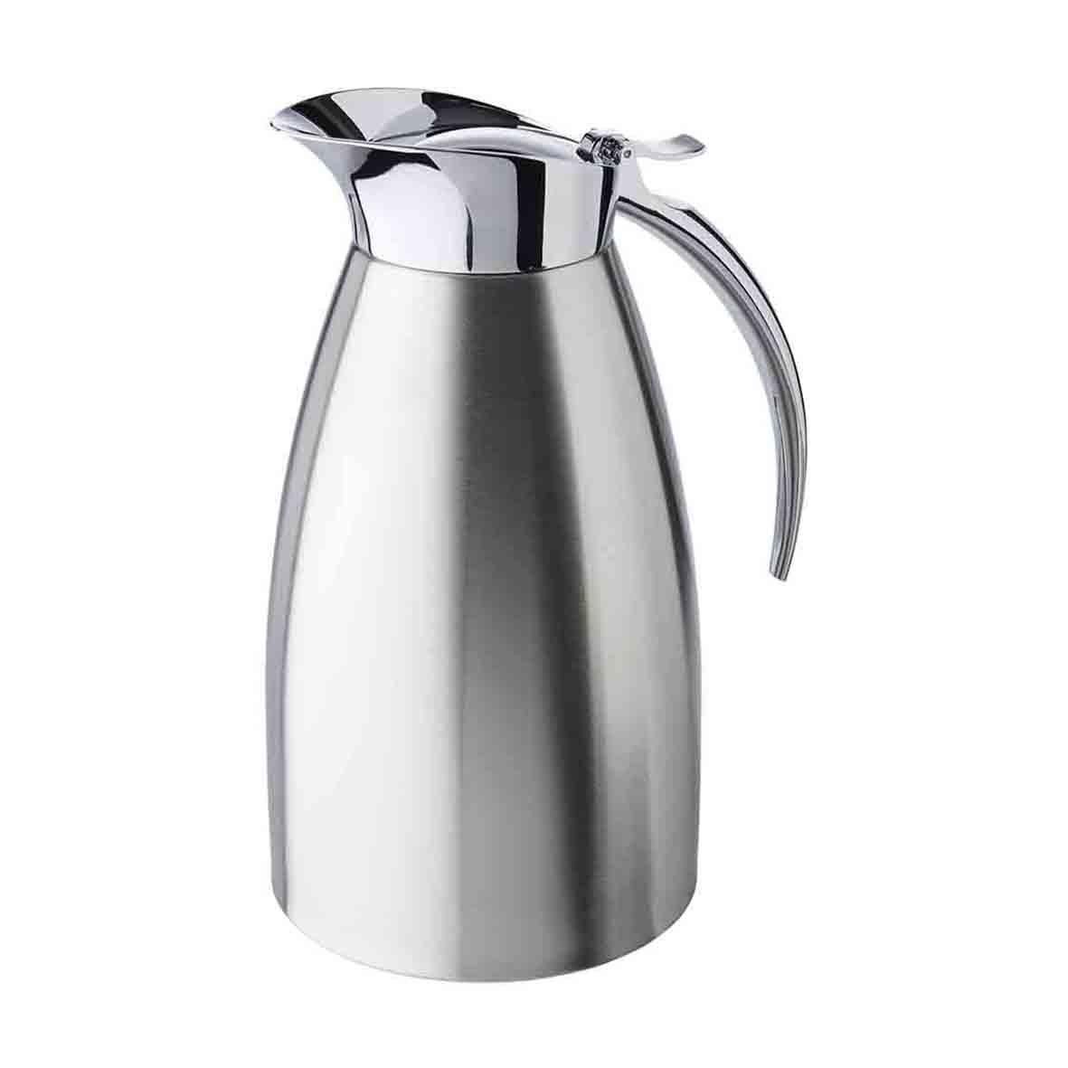 Termoskanna i rostfritt stål med kapacitet på 1,5L och måtten Ø130x240mm