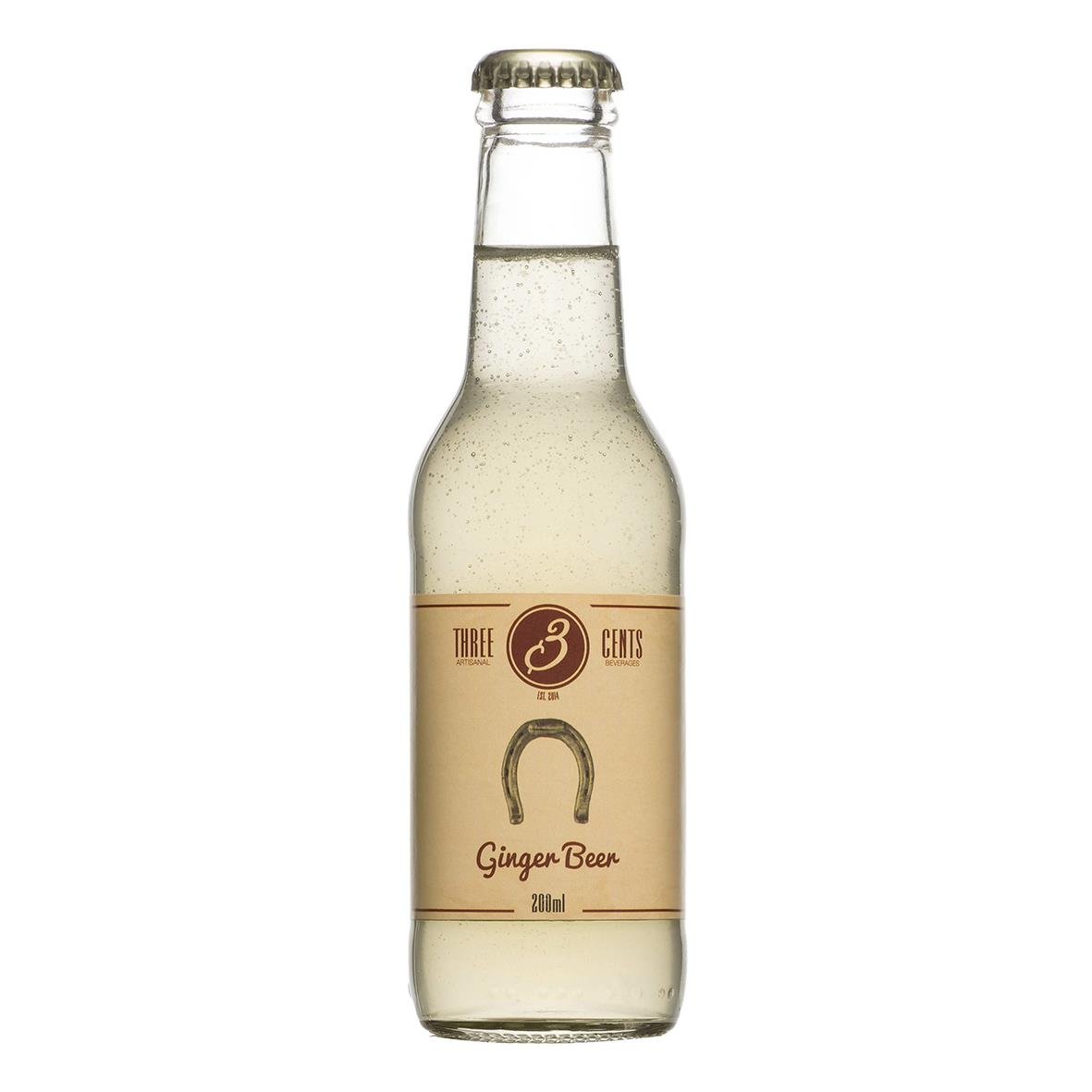 Ginger Beer i glasflaska med etikett som säger Ginger Beer Three Cents 200ml