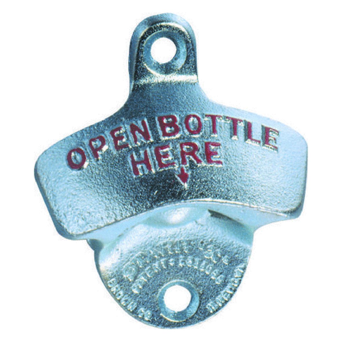 Väggmonterad kronkapsylöppnare med texten Open Bottle Here