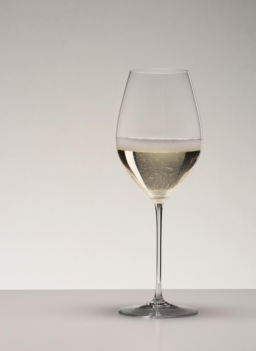 Champagneglas Riedel Veritas med lång stjälk och smal kupa