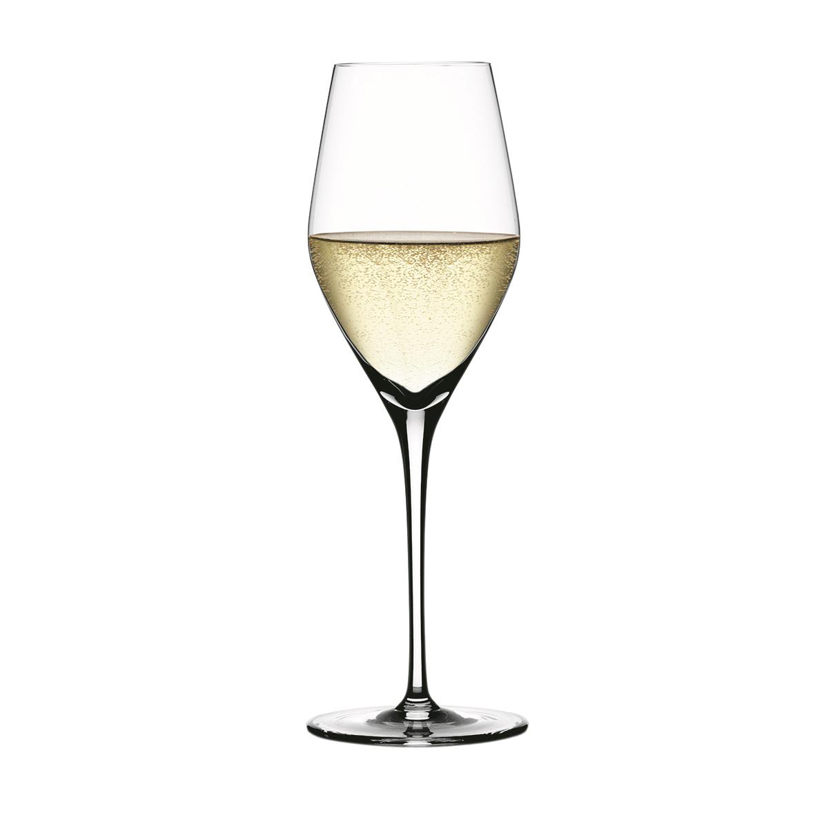 Champagneglas Spiegelau Authentis med lång stjälk och smal kupa, fyllt med champagne
