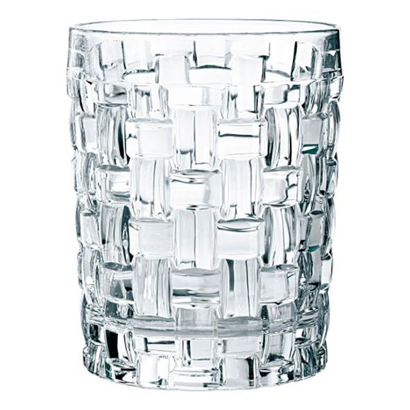 Tydligt glas i kristall med geometriskt mönster från Nachtmann Bossa Nova, volym 33cl, diameter 80mm, höjd 100mm