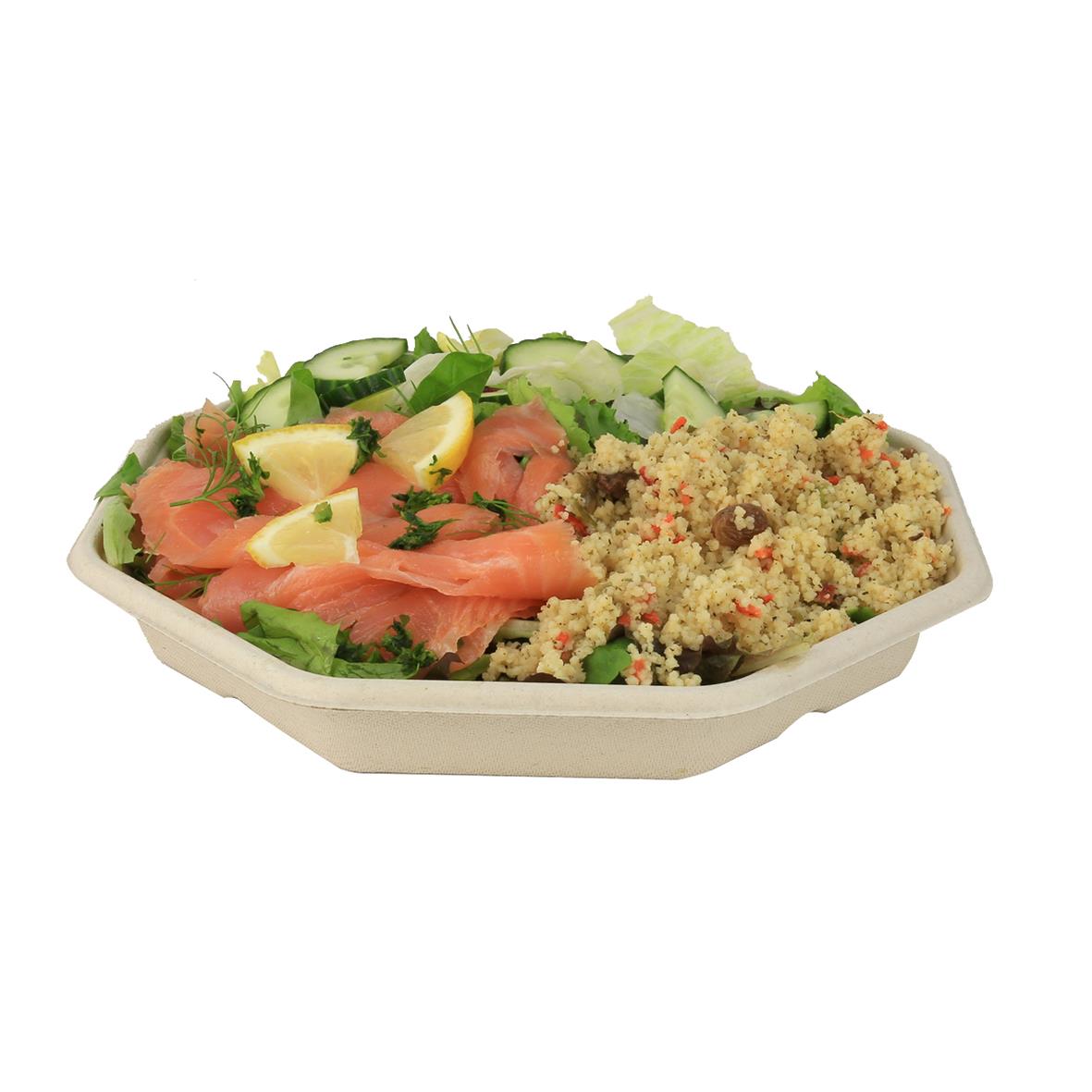 Salladsskål i bagasse med sallad, lax, gurka och quinoa