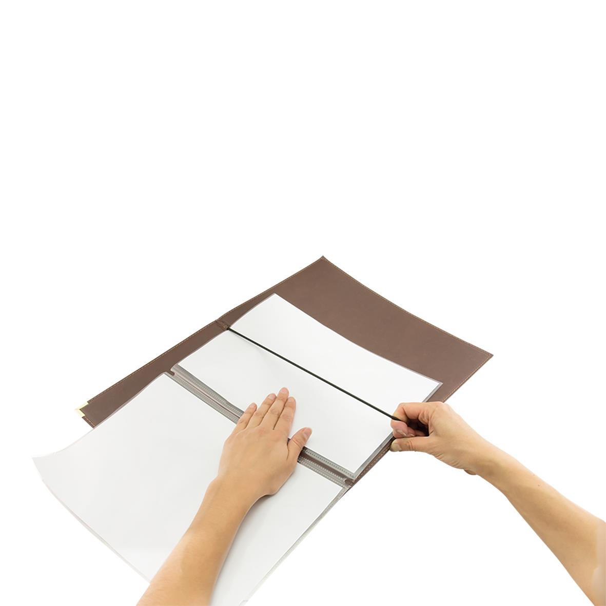 Transparent plastficka Securit för menypärm A4, används för att skydda och visa dokument