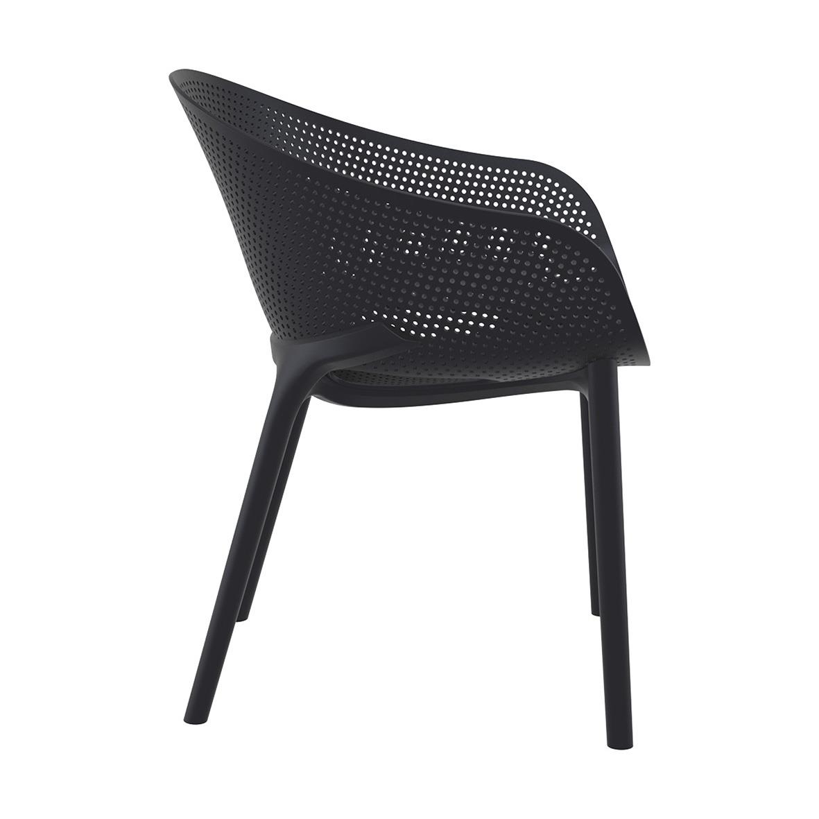 Svart stapelbar stol Sky Pro med perforerad sits och rygg