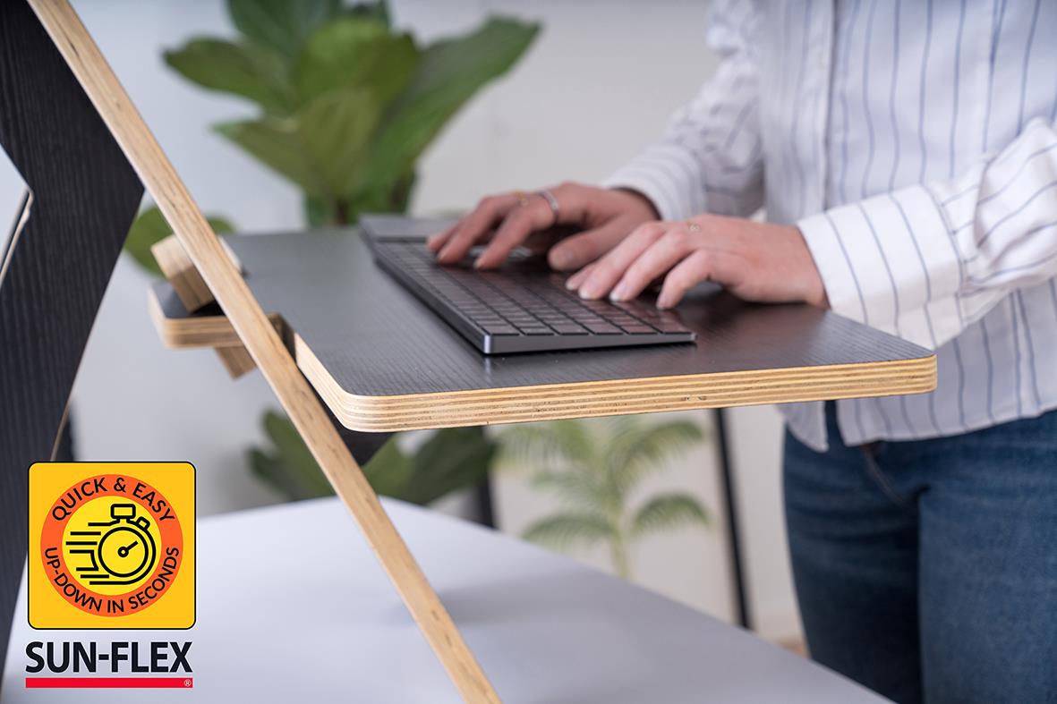 Portabelt svart ståbord Sun-Flex Easydesk Rise med 10 höjder, användarvänligt och lätt att flytta