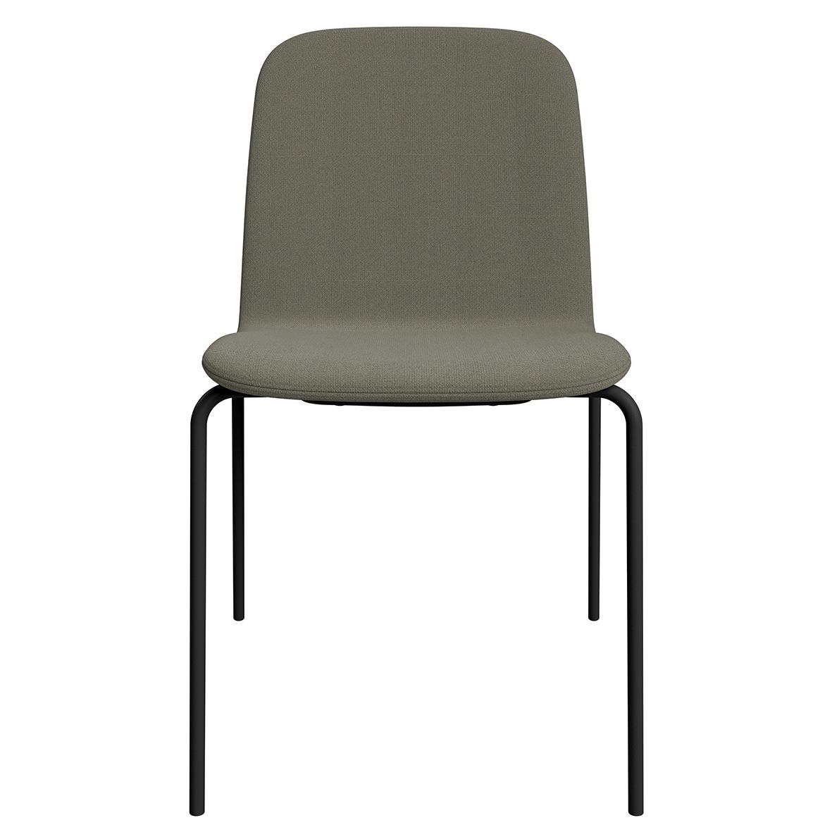 Grå stol med svart fyrbensstativ och vadderad sits och ryggstöd