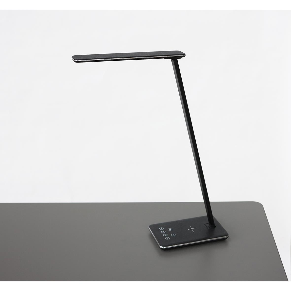 Svart LED-bordslampa LightUp Singapore med justerbar arm på svart bord