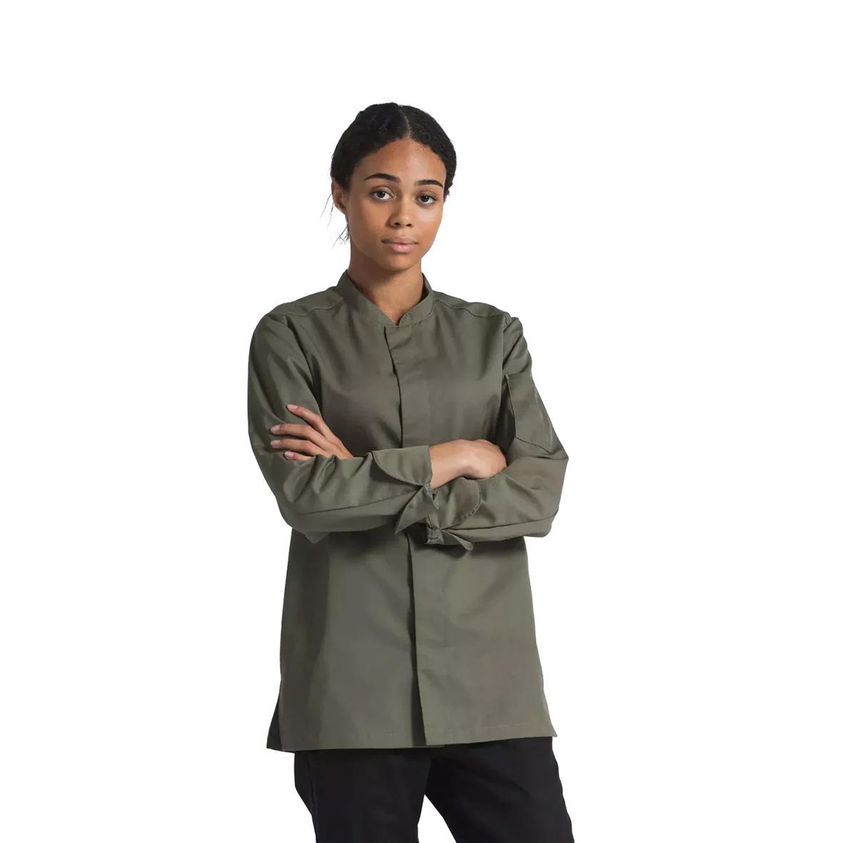 Unisex olivgrön kockskjorta Segers 1099 i storlek XXS på modell