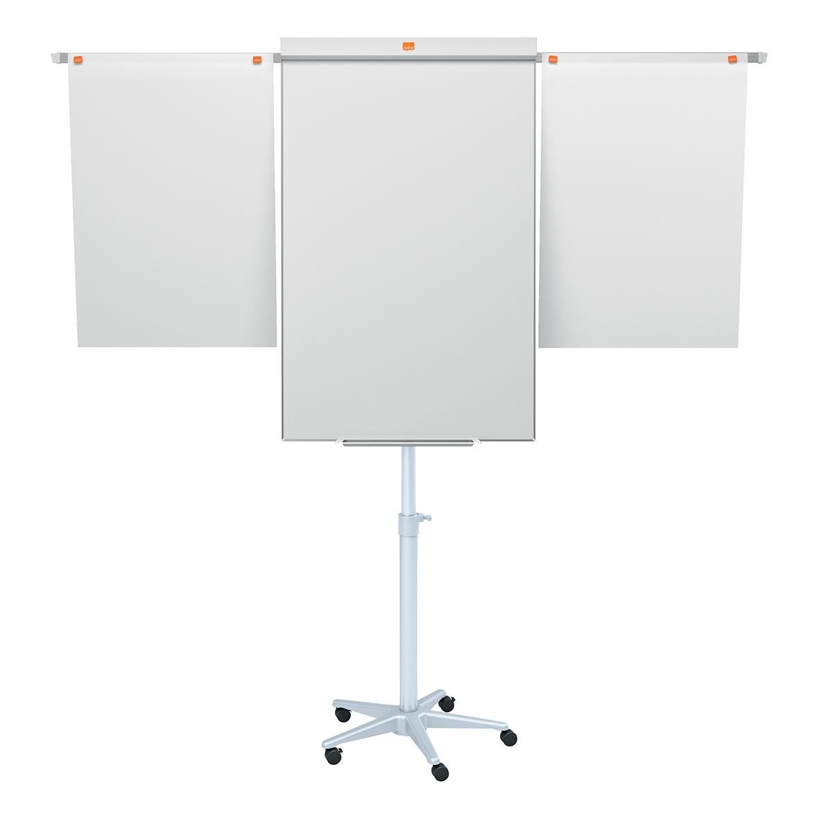 Blädderblocksställ Nobo Classic med tre blad och hjul för enkel flytt