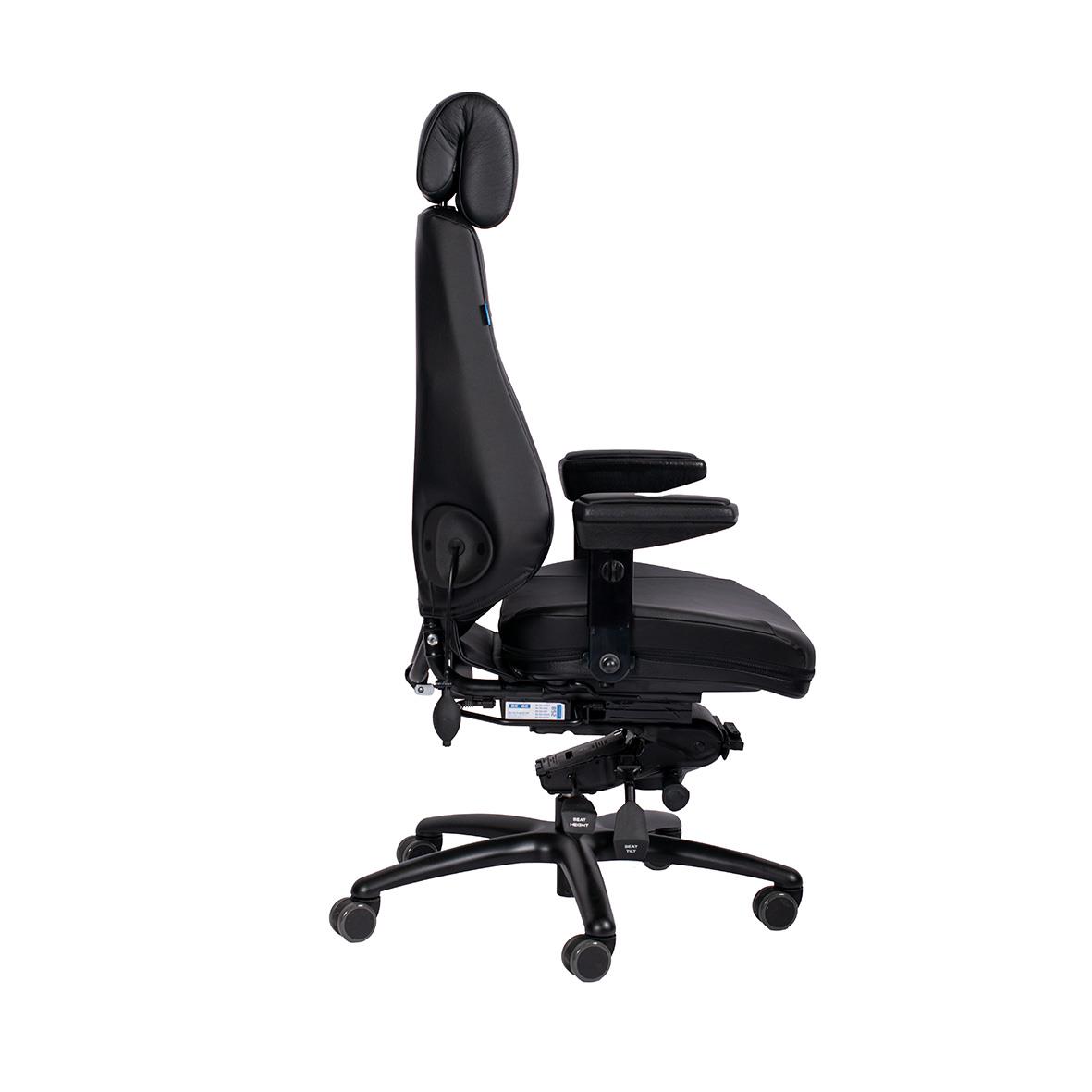 Svart kontorsstol Be-Ge Frapett 852 24H i konstläder med justerbar nackstöd och armstöd