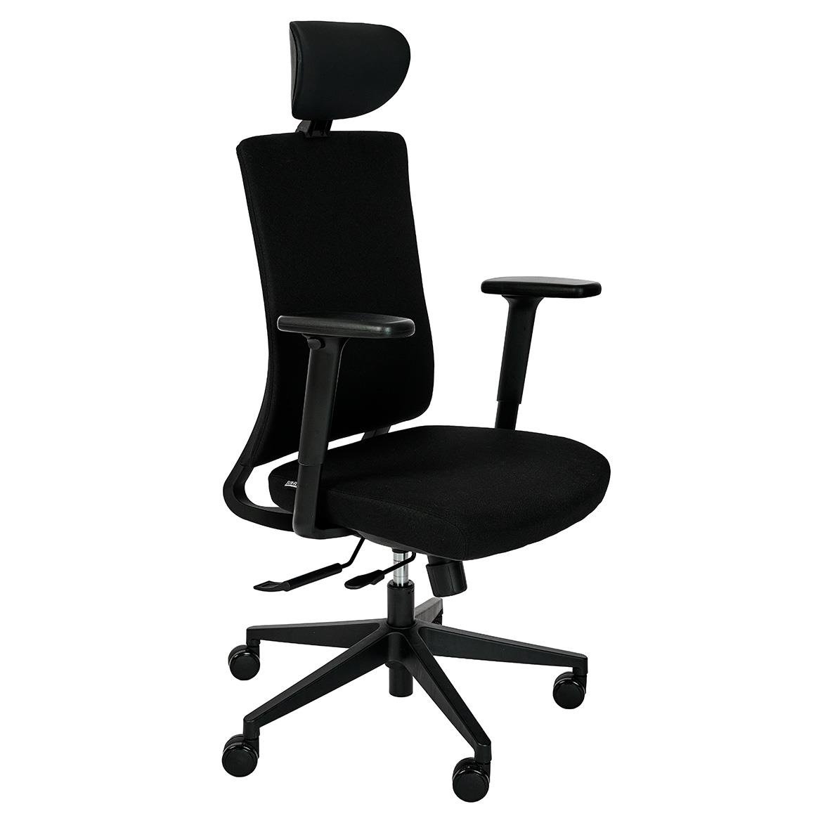 Svart kontorsstol med justerbar ryggstöd och armstöd