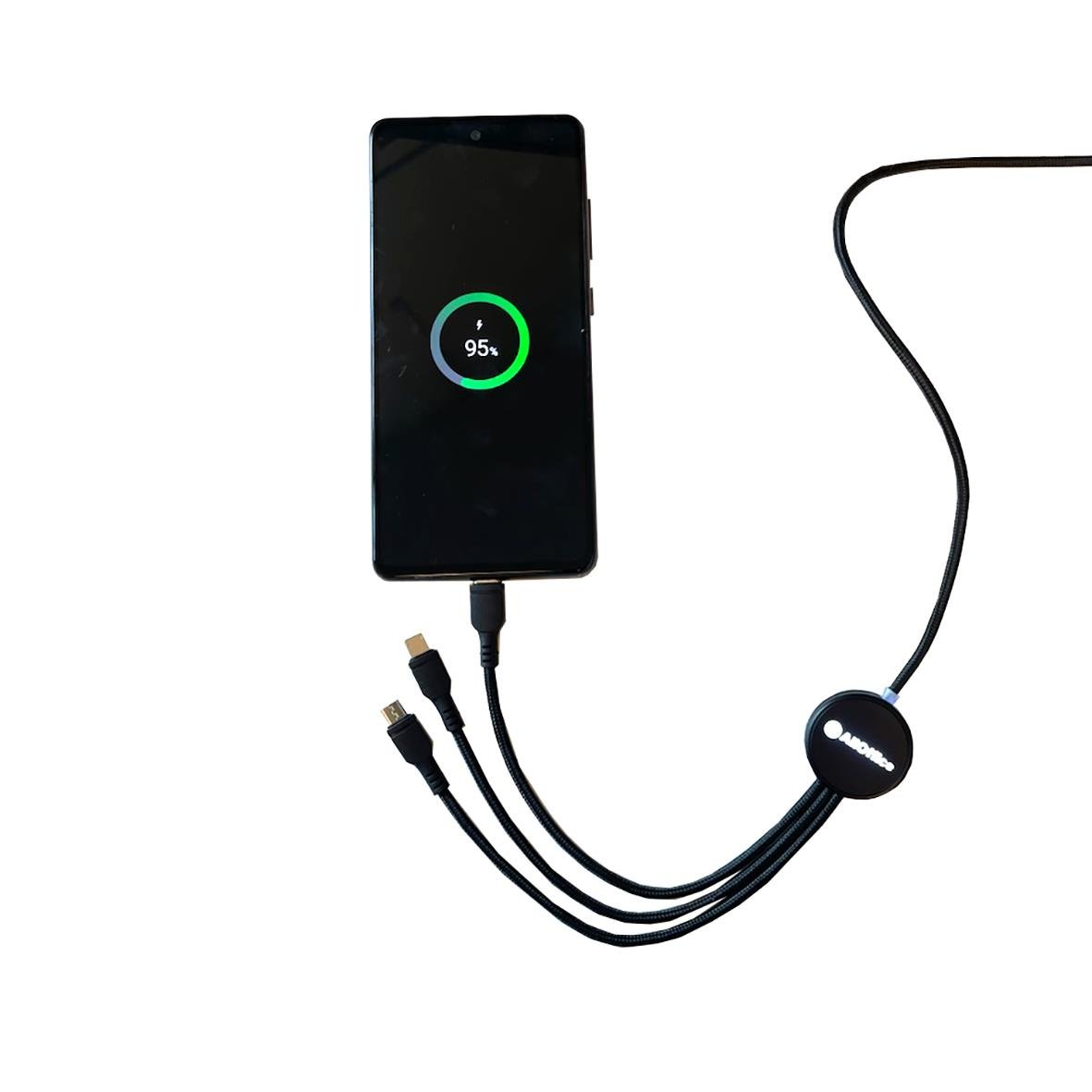 Laddkabel med 6-i-1-anslutning för laddning av olika enheter, kopplad till en smartphone