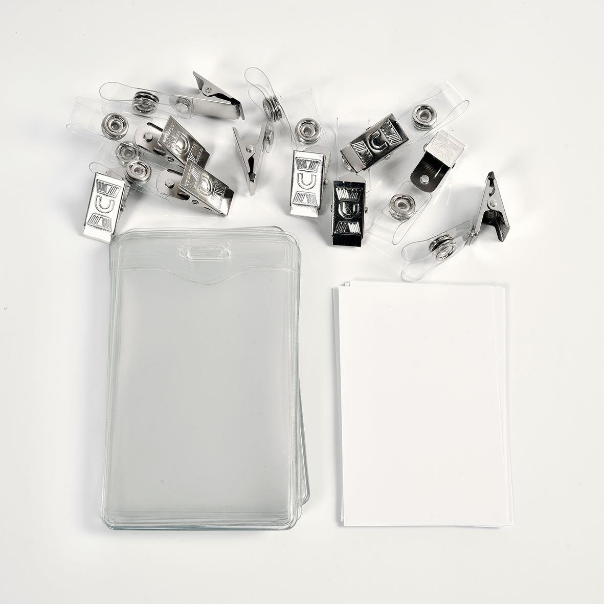 Namnskylt Clips Stående 60x90mm med plastficka och vita kort