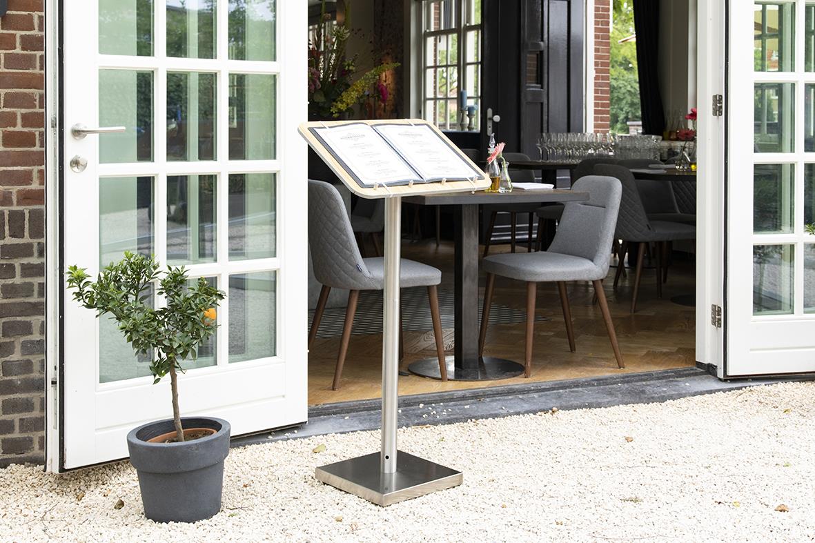 Menyställ Securit Teak och rostfritt stål utomhus vid restaurang eller café