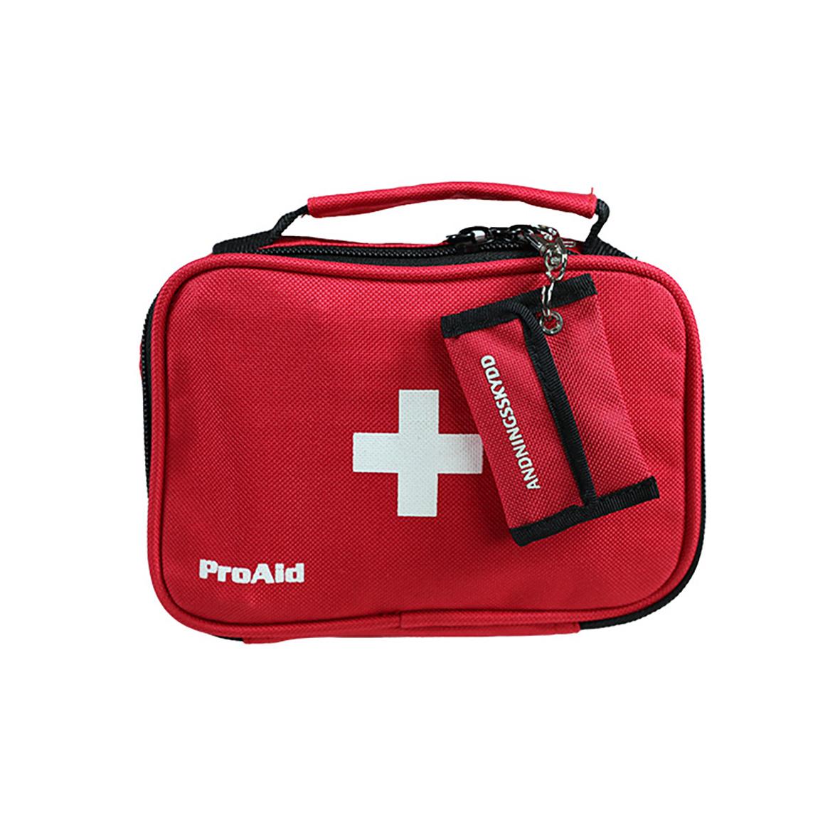 Röd hjärtstartareväska från ViVest Serie 3 med vit korssymbol och nyckelband