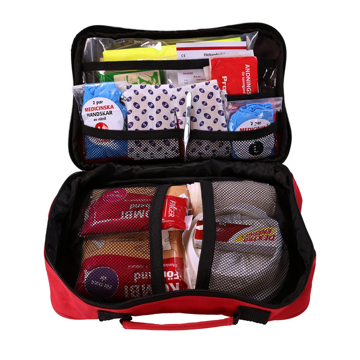 Första hjälpen väska med medicinska förnödenheter och bandage för bil