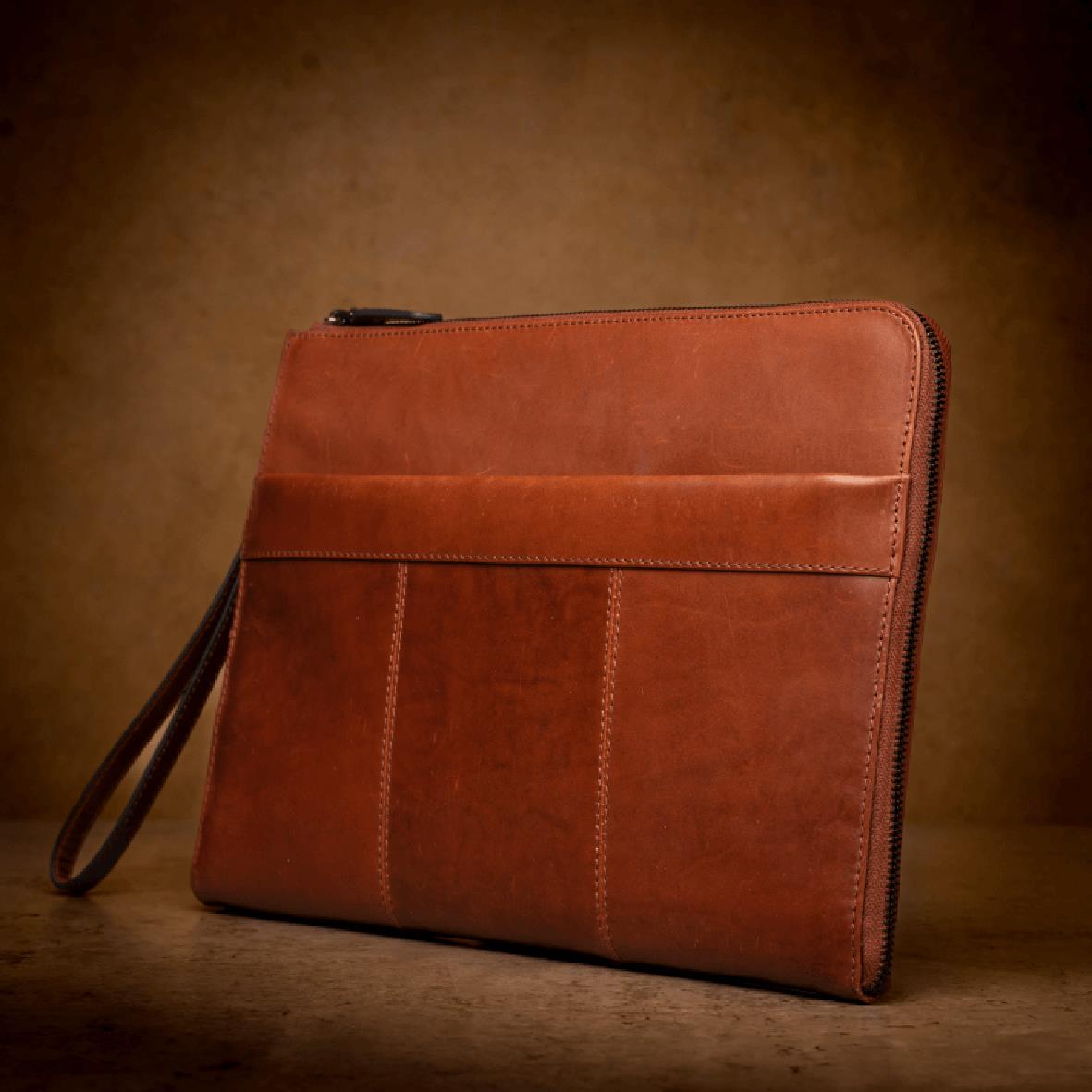 Datorfodral Ravello Skinn Cognac 13 tum i läder med handtag