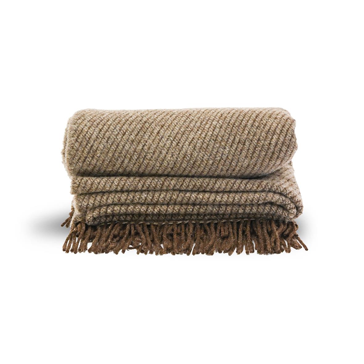 Varm och mysig pläd Sagaform Ulli Brun med fransar i beige och brunt