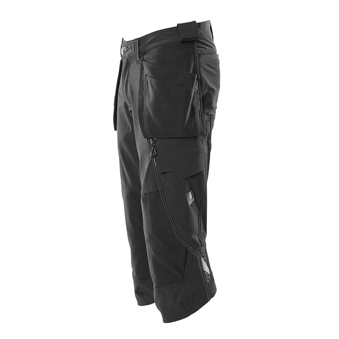 Svarta piratbyxor med flera fickor och dragkedjor, avsedda för utomhusbruk