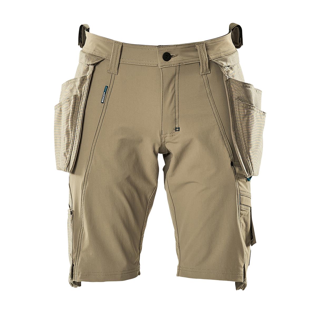 Beige hantverksshorts med flera fickor och bälteshällor