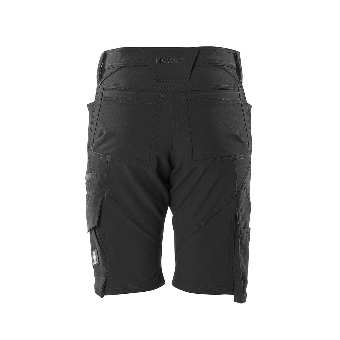 Svarta shorts för män med flera fickor och slitstarkt material