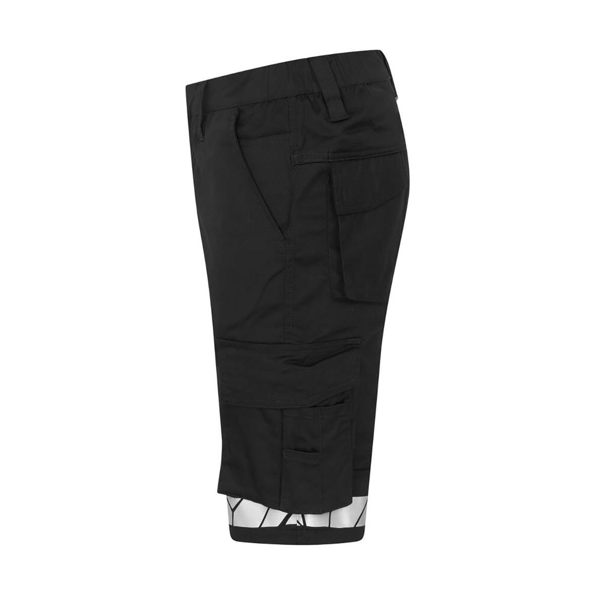 Svarta shorts Projob 7510 i storlek C52 med knäskydd och fickor