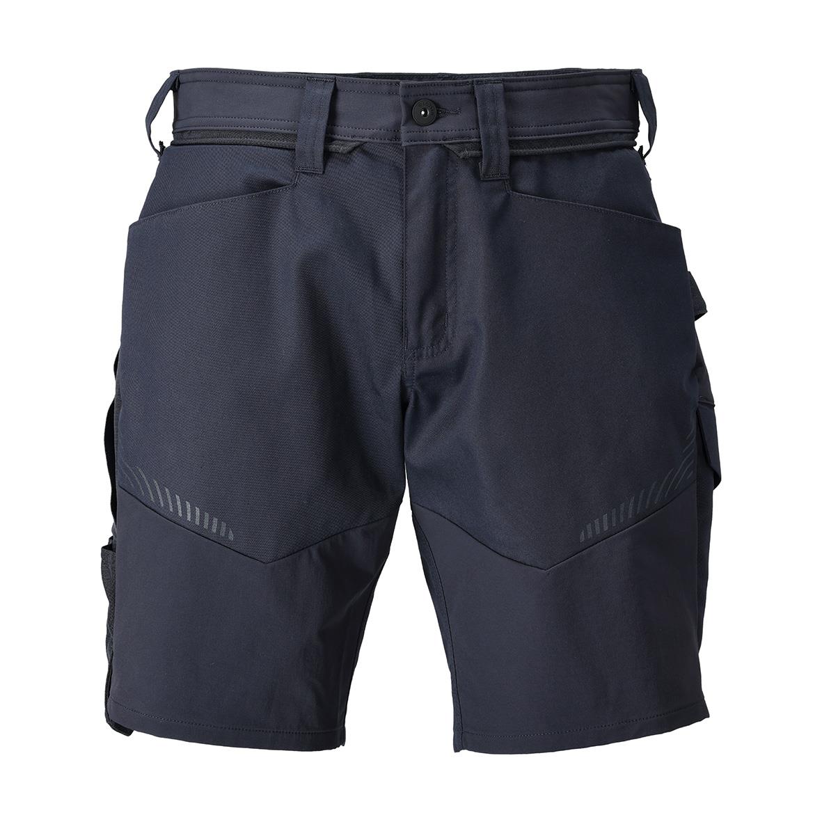 Mörk marinfärgade shorts med flera fickor och justerbar midja