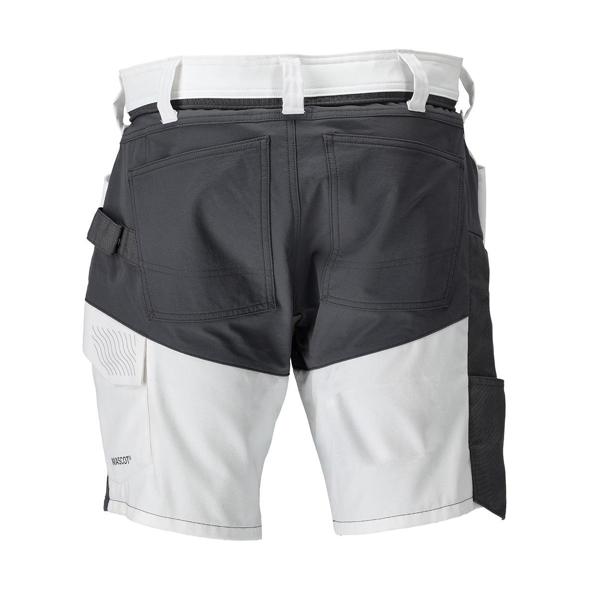 Svarta och vita shorts med fickor och justerbar midja