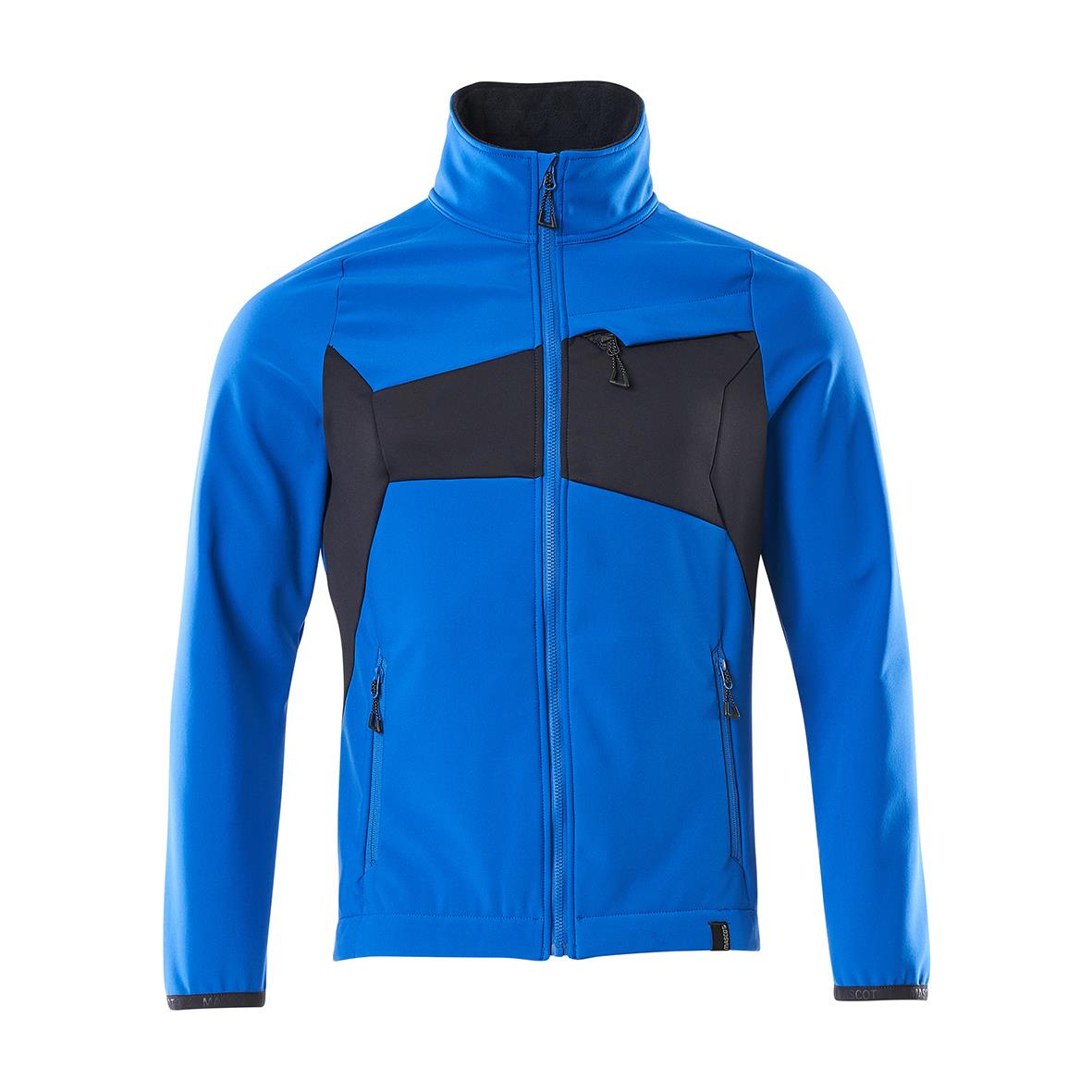 Blå softshelljacka med svarta detaljer och dragkedjor, hög krage