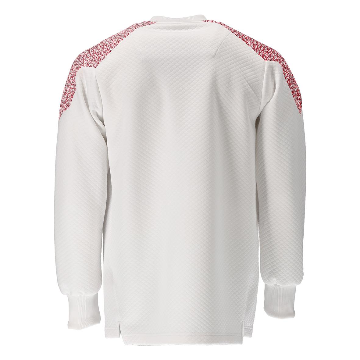 Vit sporttröja med rosa mönster på axlarna och ärmlen, långärmad och bekväm