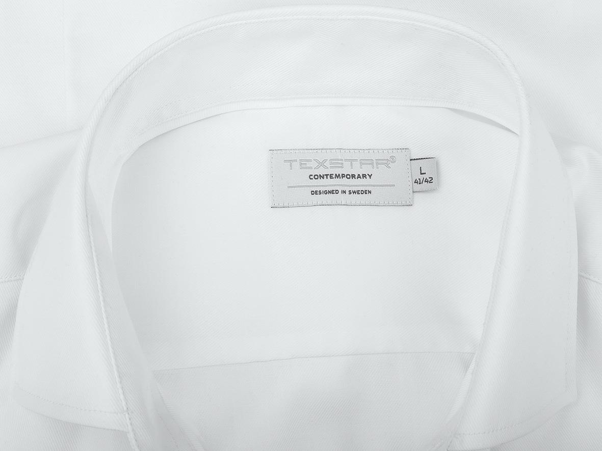 Vit skjorta Texstar SH26 med etikett inuti