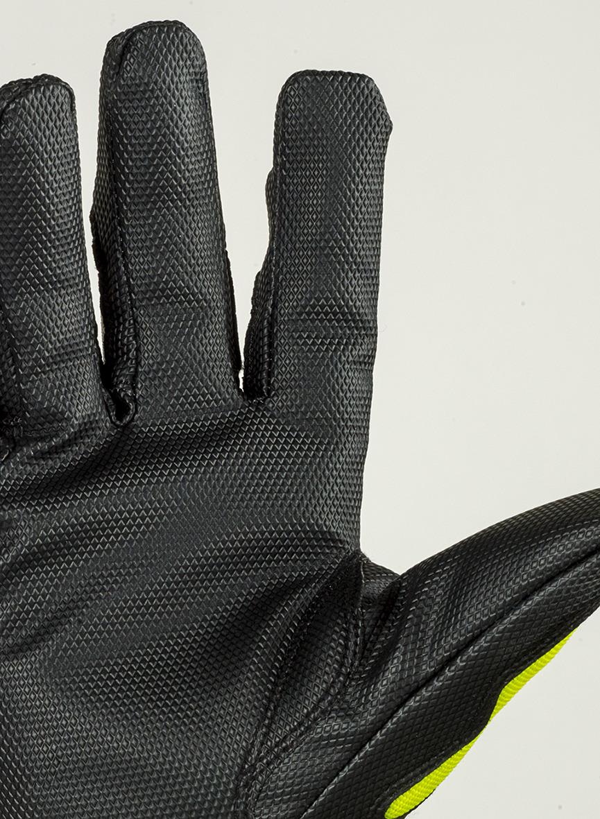 Svart läderhandske Tegera 9128 9 med texturerad yta och limegröna detaljer
