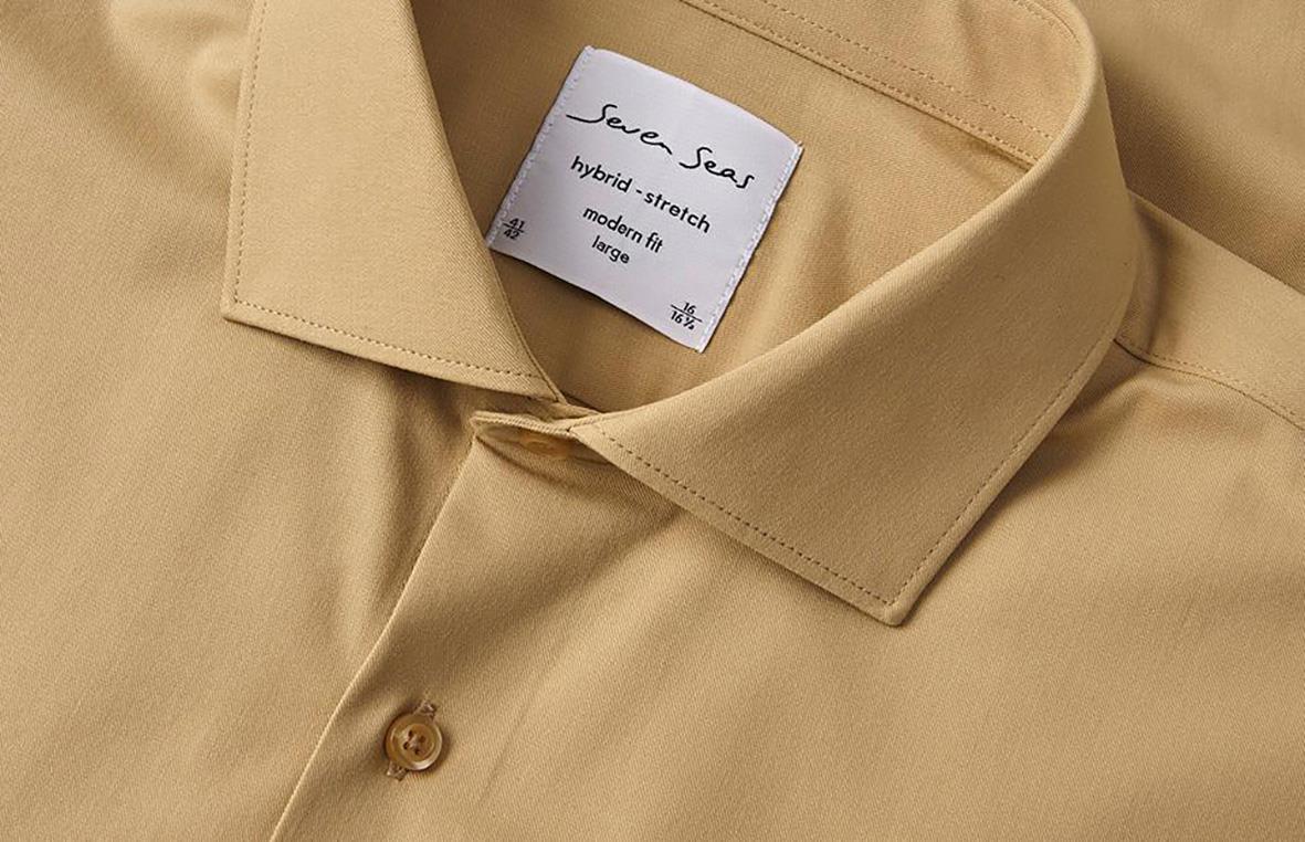 Beige skjorta med krage och knapp, märkt Seven Seas S51 Hybrid Slim Sand S