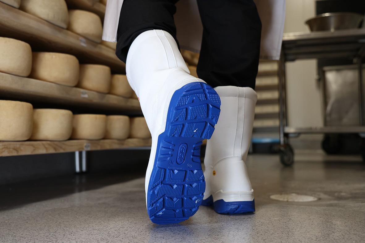 Skyddsstövel Jalas 1440 Clean Vit i storlek 36, vit med blå sula, används för skydd vid arbete