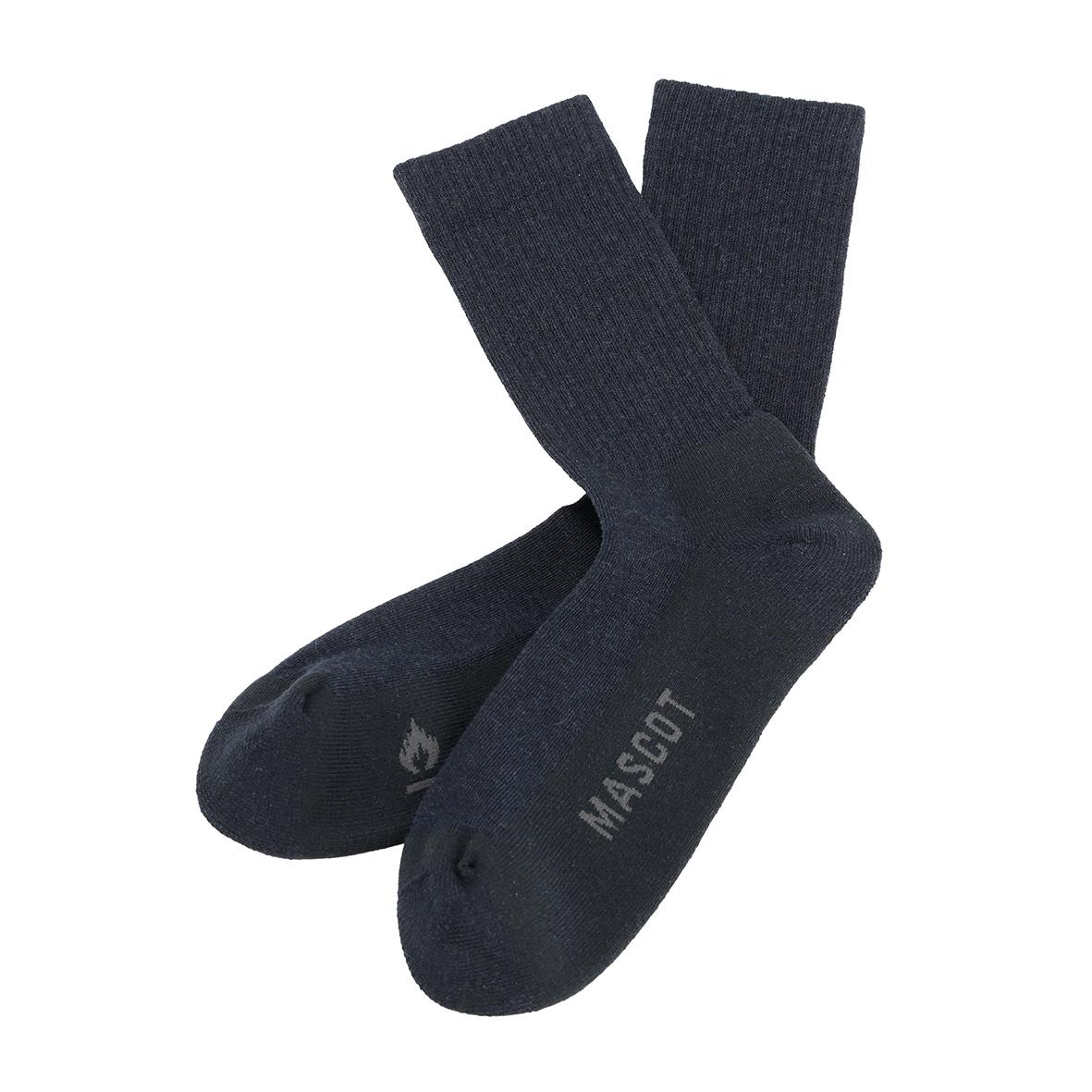 Mörk marinfärgade strumpor från Mascot i storlek 35-38