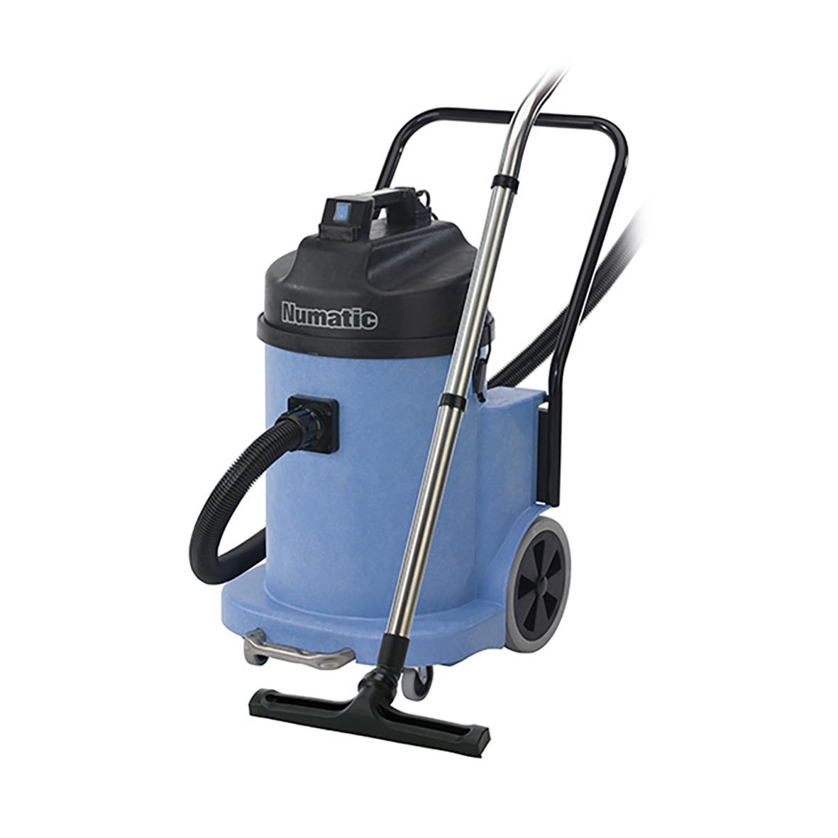 Våt/torrsug Numatic WV900 1060W med 32/40L kapacitet och tillbehör