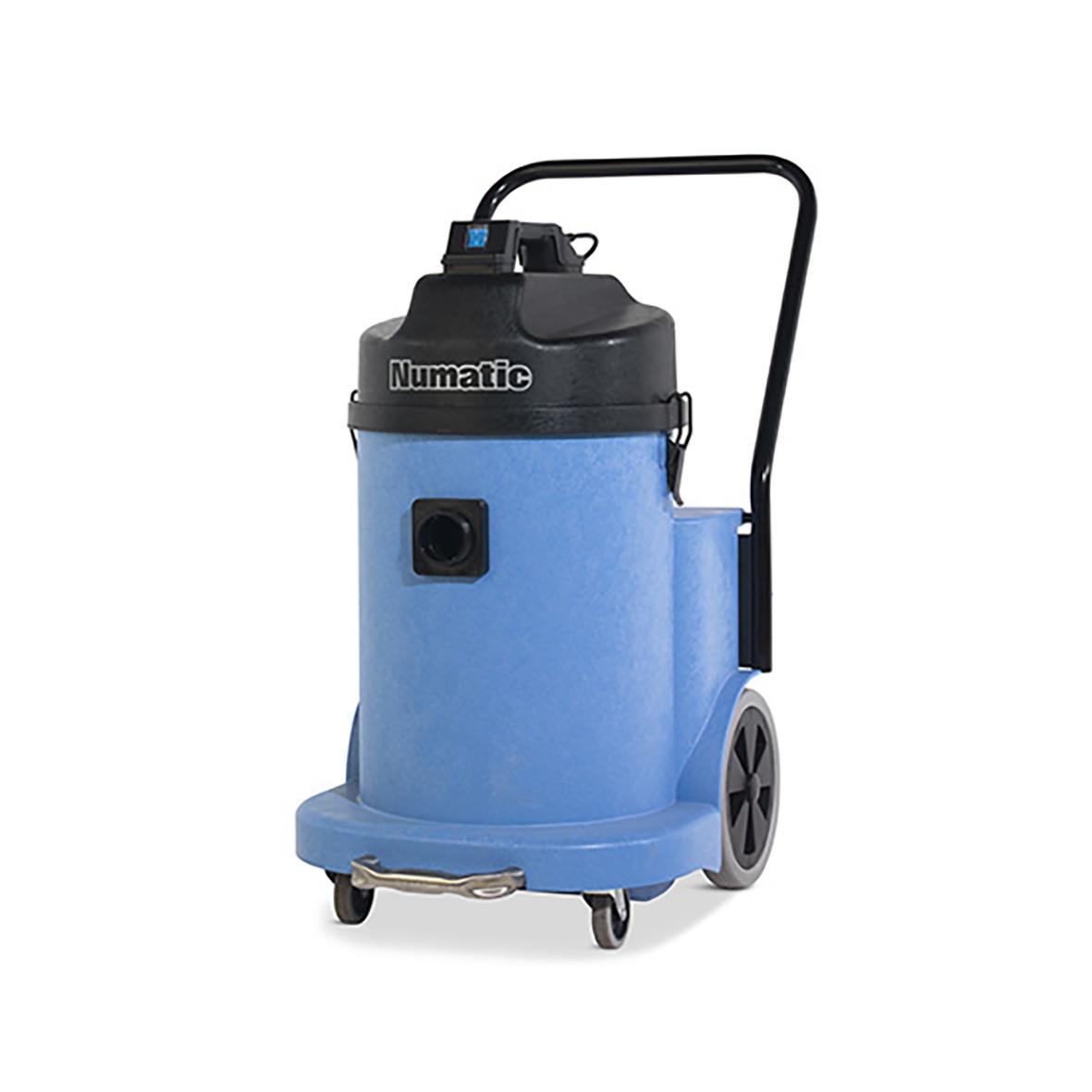 Våt/torrsug Numatic WV900 1060W med 32/40L kapacitet och tillbehör