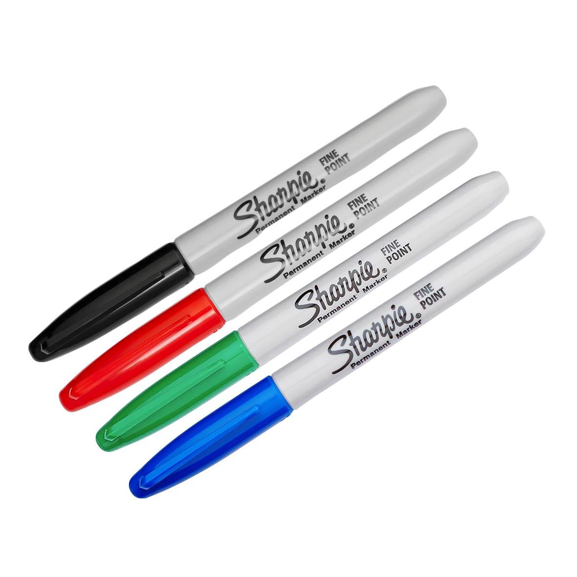Fyra Sharpie Fine märkpennor i svart, rött, grönt och blått