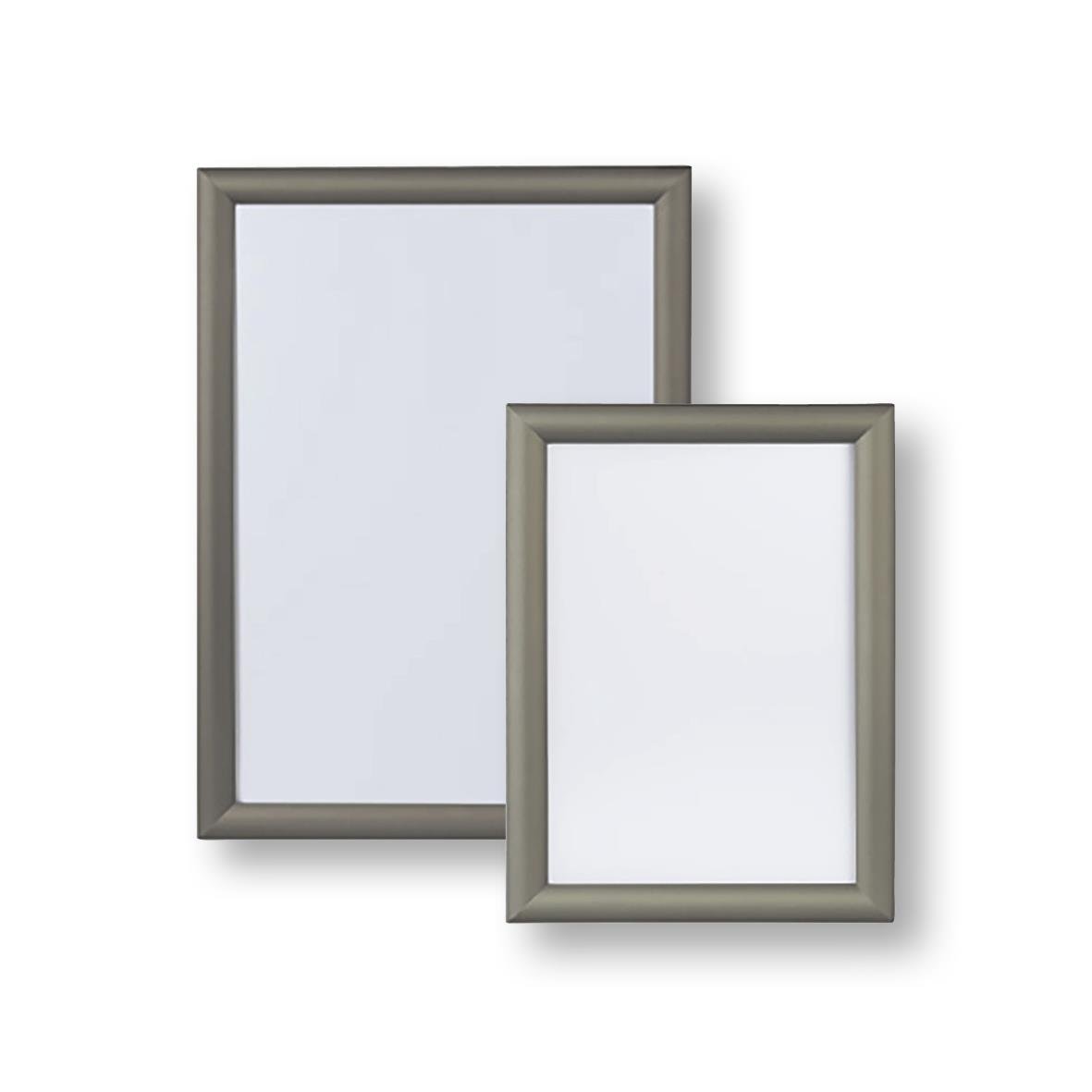 Två aluminiumramar i brons eloxerad silverfärg, olika storlekar