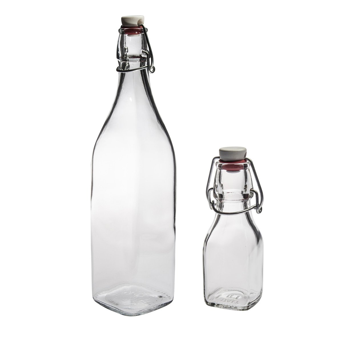 Två tomma glasflaskor med patentkork, en större och en mindre