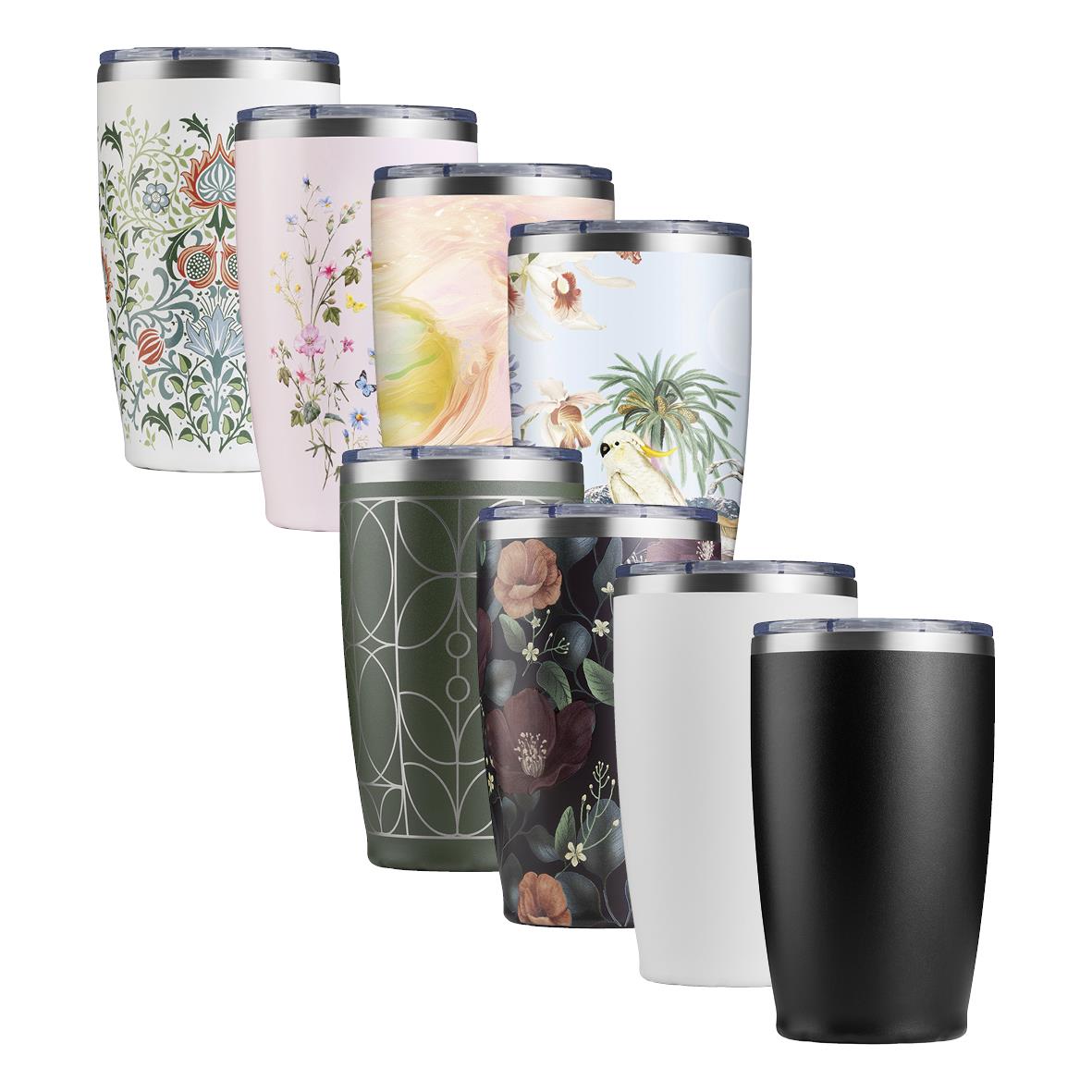 Fyra termosmuggar i olika mönster och färger, inklusive grönt, blommigt, vitt och svart