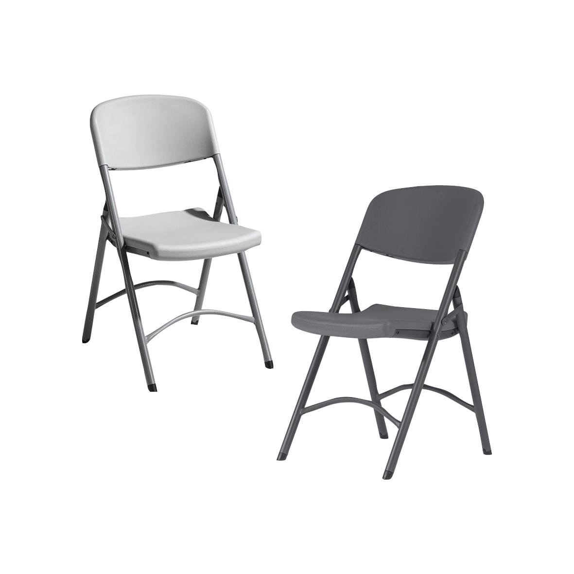 Fällbar stol med vit och grå sits och ryggstöd