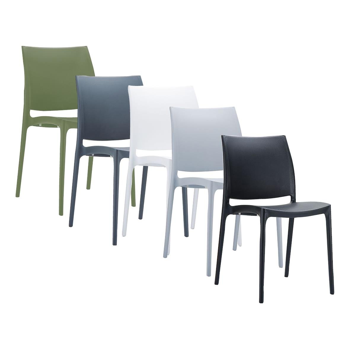 Färgade stapelbara stolar i grönt, blått, vitt, ljusgrått och svart
