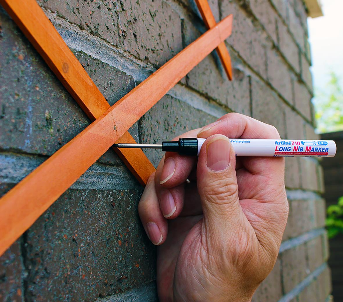 Märkpenna Artline 710 Long Nib Svart 1mm 13090066