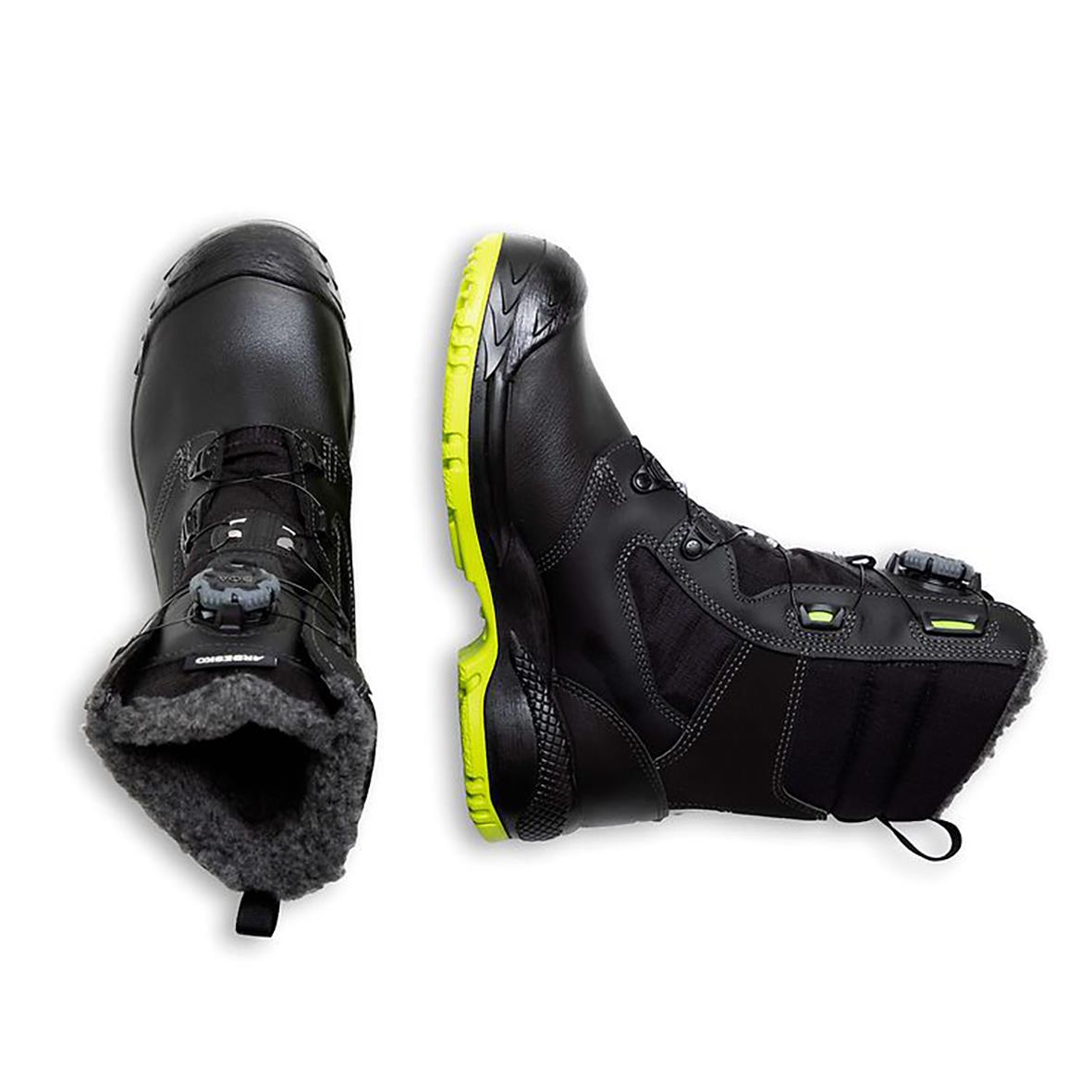 Svarta skyddskängor med vadderad insida och gula sulor