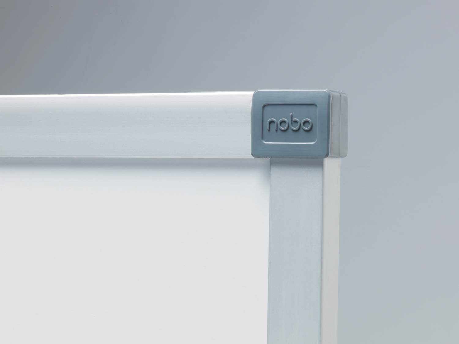 Whiteboardtavla AllOffice 60x45cm vit magnetisk emaljerad med pennhylla 75010049_3